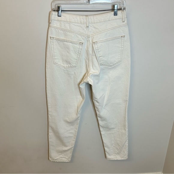 Top Shop | White High Rise Denim 5 pocket, beige stitching Mom Jean Size 28 - Picture 4 of 14
